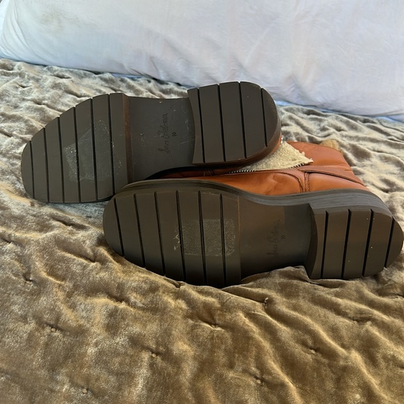 Sam Edelman Chunky sole, brown leather boot. - Picture 2 of 5
